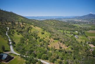 6318 Adams Rd, Talent, OR 97540