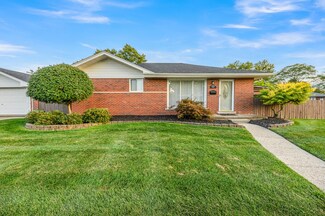 22016 Visnaw St, Saint Clair Shores, MI 48081