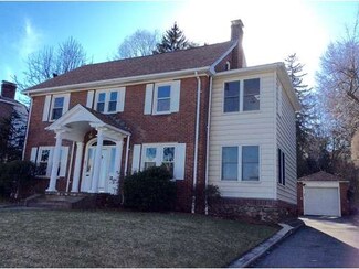 65 Coolidge Rd, Worcester, MA 01602
