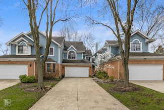 536 W Evergreen St, Wheaton, IL 60187