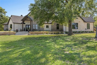 10121 St John Dr, Iola, TX 77861