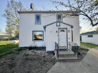 905 Henderson Ave, Armour, SD 57313