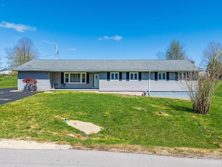 1082 E Walnut St, West Union, OH 45693