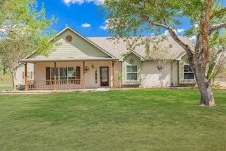 1520 Lakefield Dr, Sealy, TX 77474