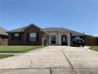 2621 Daniel Ct, Marrero, LA 70072