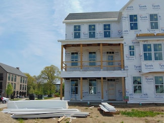 105 Parkerwood Ln, West Lafayette, IN 47906