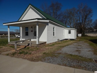 803 Poplar St, Benton, KY 42025