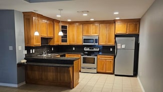 1130 E Ohio St, van, TX 75790