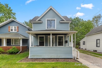 912 Arianna St NW, Grand Rapids, MI 49504
