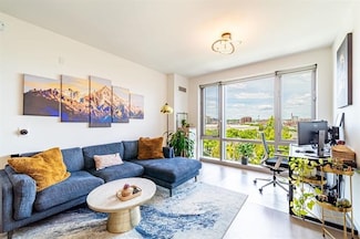 75 Park Ln S Unit A-406, Jc, Downtown, NJ 07030