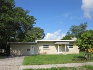 284 Delray Ave, Fort Myers, FL 33905