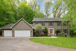 5920 Covington Rd, Excelsior, MN 55331