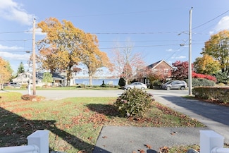 341 Seaview Ave, Swansea, MA 02777