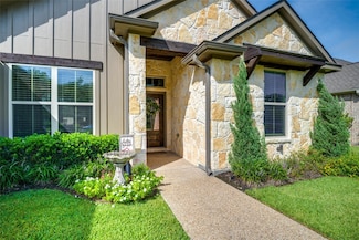 2969 Archer Dr, Bryan, TX 77808