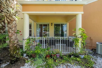 10242 NW 7th St Unit 102, Miami, FL 33172
