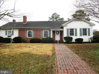 208 E Market St, Snow Hill, MD 21863