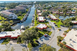9409 Catalina Dr, Bradenton, FL 34210