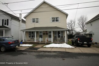 624 Hickory St, Old Forge, PA 18518