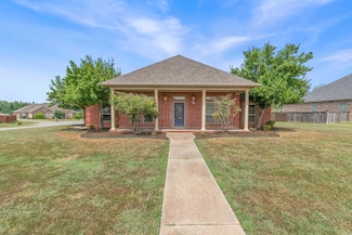 164 Crystal Lake Rd, Austin, AR 72007