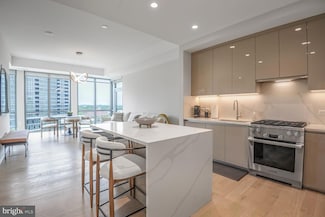 7887 Jones Branch Dr Unit 803, McLean, VA 22102