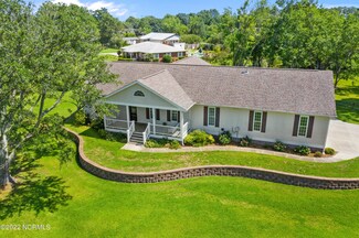 15 Hudnell Ln, Oriental, NC 28571