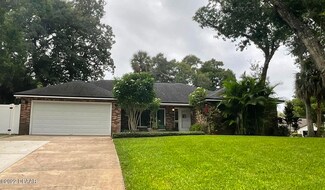 1 Windsor Dr, Ormond Beach, FL 32174