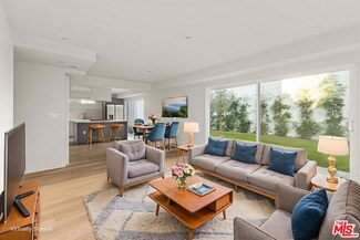 1752 N Van Ness Ave Unit 3/4, Los Angeles, CA 90028