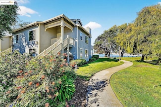 162 Lakeshore Ct, Richmond, CA 94804