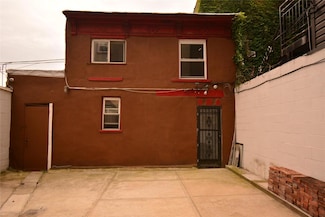 976 Greene Ave Unit 3, Brooklyn, NY 11221