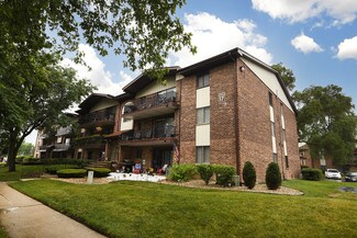 14028 Laramie Ave Unit 1718, Midlothian, IL 60445