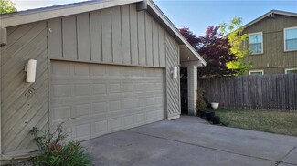 12201 Dahoon Dr, Oklahoma City, OK 73120