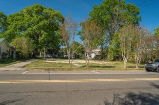 10 W Canal St, Picayune, MS 39466