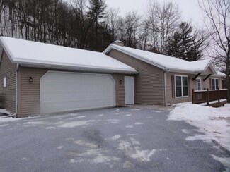 201 Pleasant St, Soldiers Grove, WI 54655