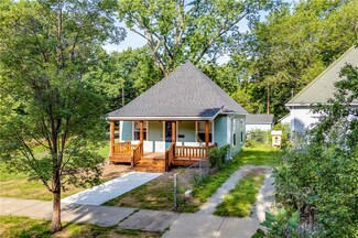 1243 Delaware St, Lawrence, KS 66044