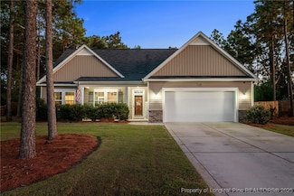 1155 Whitney Dr, Aberdeen, NC 28315