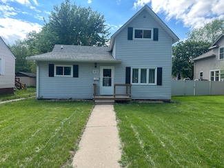 935 Nebraska Ave SW, Huron, SD 57350