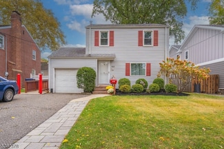 565 Valley Rd, Clark, NJ 07066