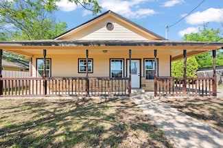 1103 Chase Ave, Cleburne, TX 76031