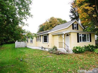 6 Water St, Elbridge, NY 13060