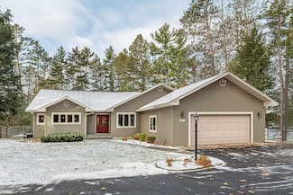 9061 E Amber Lake Rd, Lac Du Flambeau, WI 54538