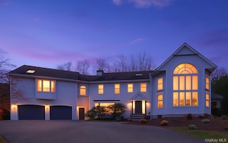 7 Dickson Ln, Mount Kisco, NY 10549