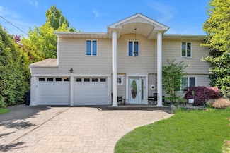 2057 Blanche Ln, Merrick, NY 11566