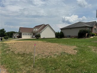 1 Ridge Rd, Monaca, PA 15061