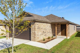 10229 Debbie Dr, North Little Rock, AR 72113