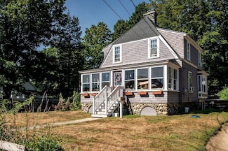 53 Winter St, Exeter, NH 03833