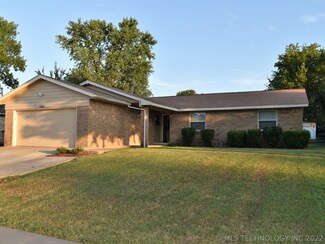 12808 E 37th Place, Tulsa, OK 74146