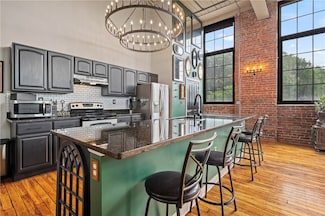 685 Social St Unit 214, Woonsocket, RI 02895