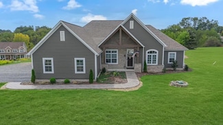820 Old Millcreek Rd, Hookstown, PA 15050