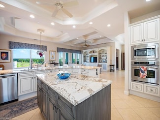 530 Avellino Isles Cir Unit 7301, Naples, FL 34119