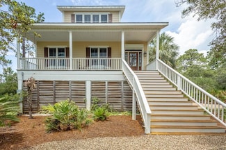 1859 Harbor Light Ln, Eastpoint, FL 32328